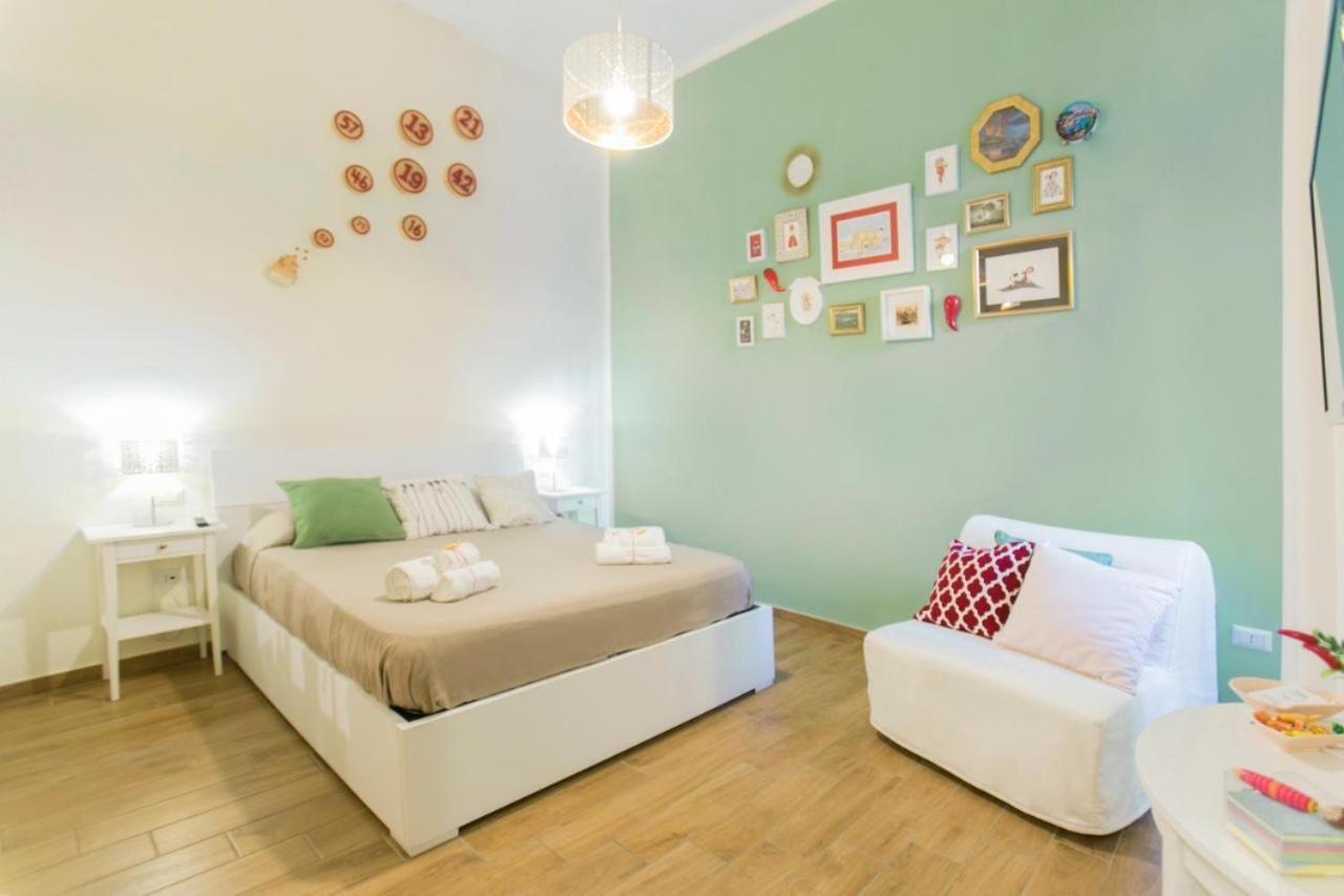 Casetta Partenopea Holiday House نابولي المظهر الخارجي الصورة